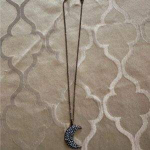 Vintage Elegant Silver Crescent Moon Pendant Necklace